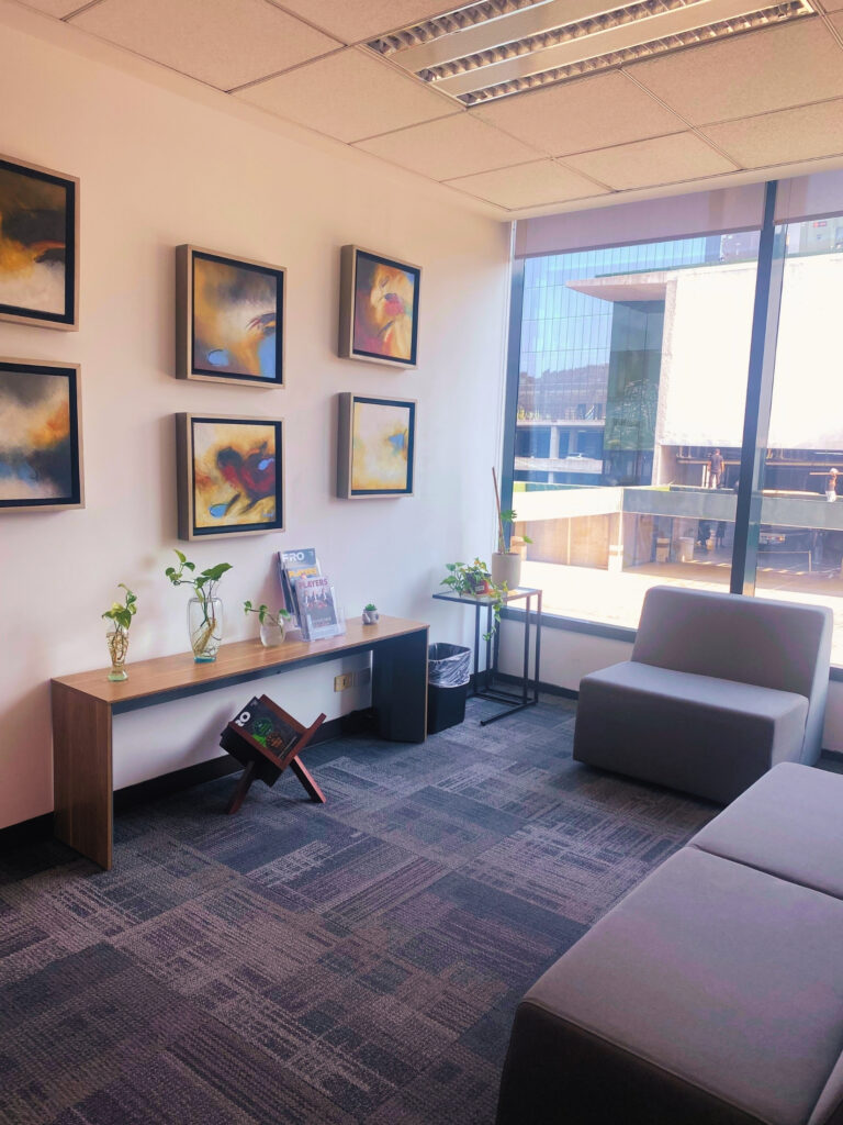 Consultorio de terapia psicológica en Monterrey – sala de espera